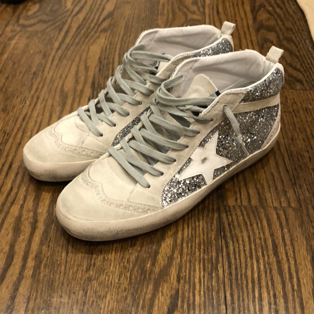 Golden goose mid star sneakers! (Size: IT 39)